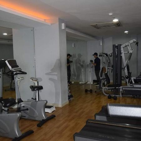 Apartemen Bassura City By Globy Property ジャカルタ エクステリア 写真