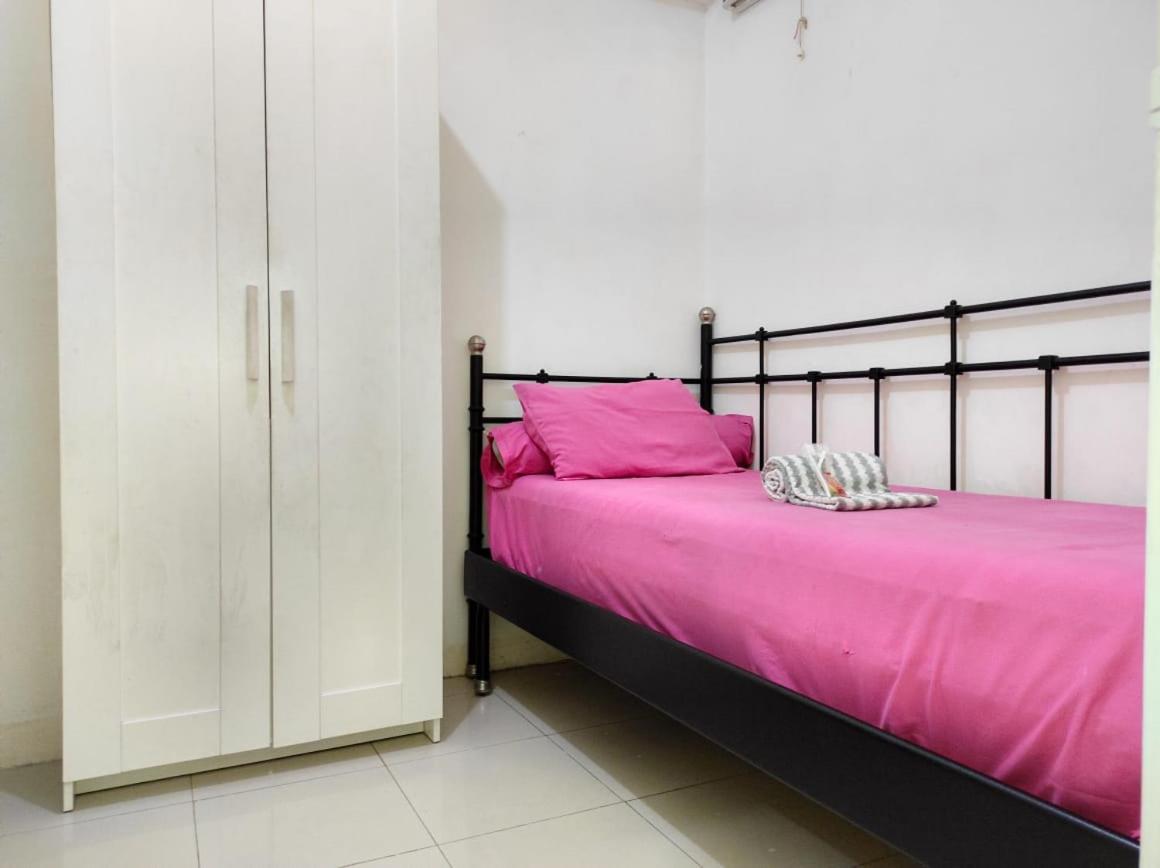 Apartemen Bassura City By Globy Property ジャカルタ エクステリア 写真